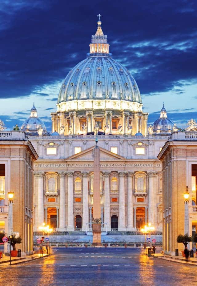 le dôme de la Basilique Saint-Pierre au Vatican